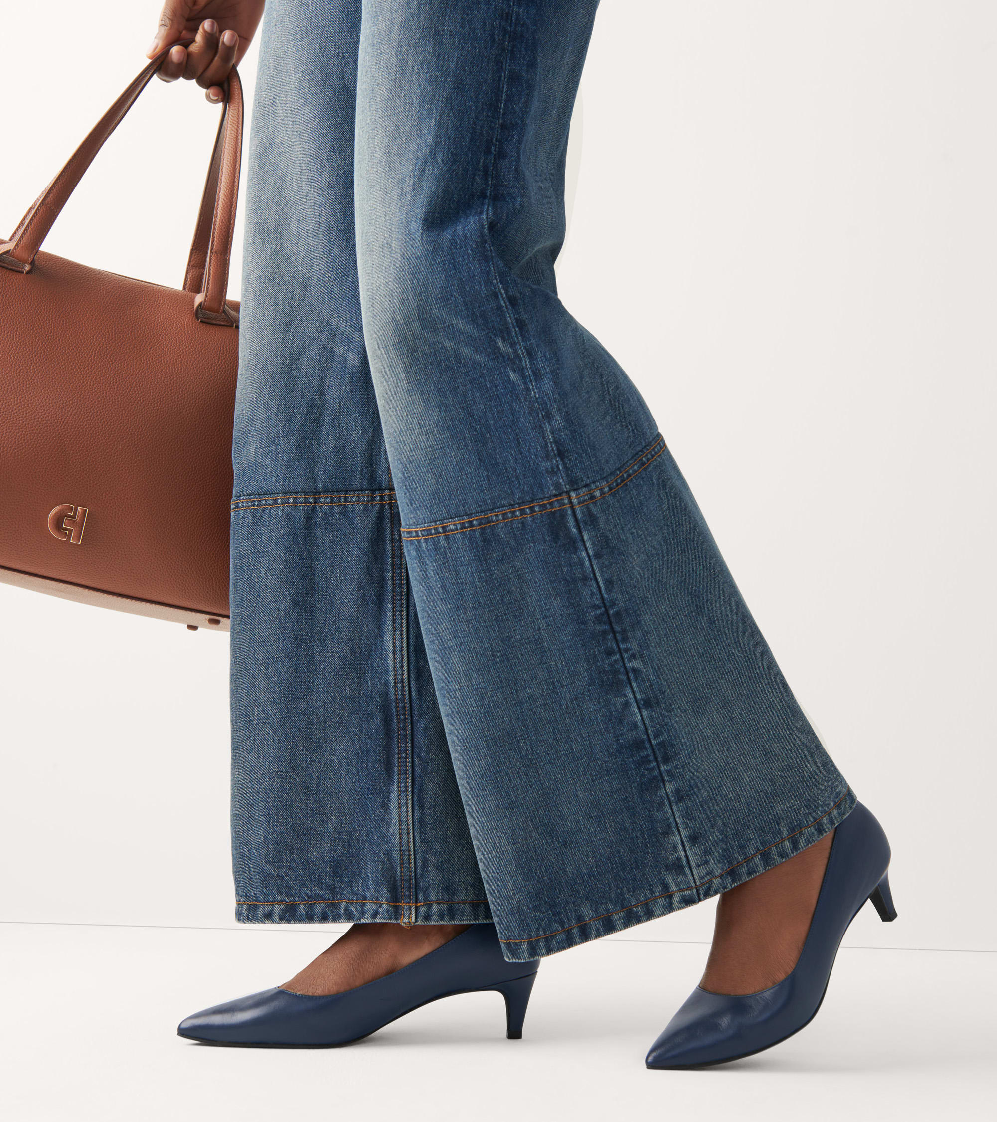 Women's Vandam Pump - Image 8